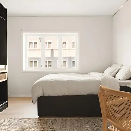 Leilighet Roomsly - Modern And Bright